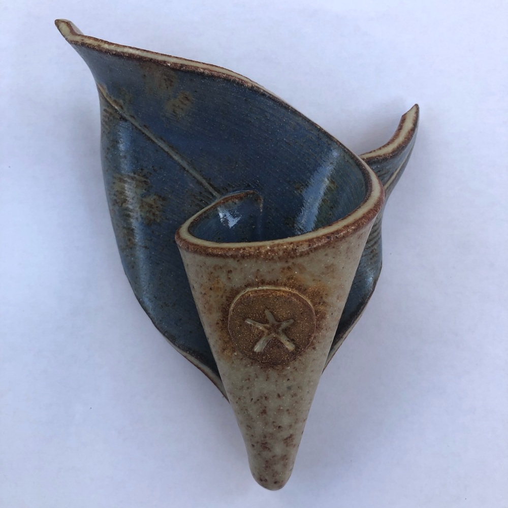 Handmade Coastal Pottery Wall Pocket – Blue Glaze Starfish Accent - Blue Tan - Picture 6 of 9